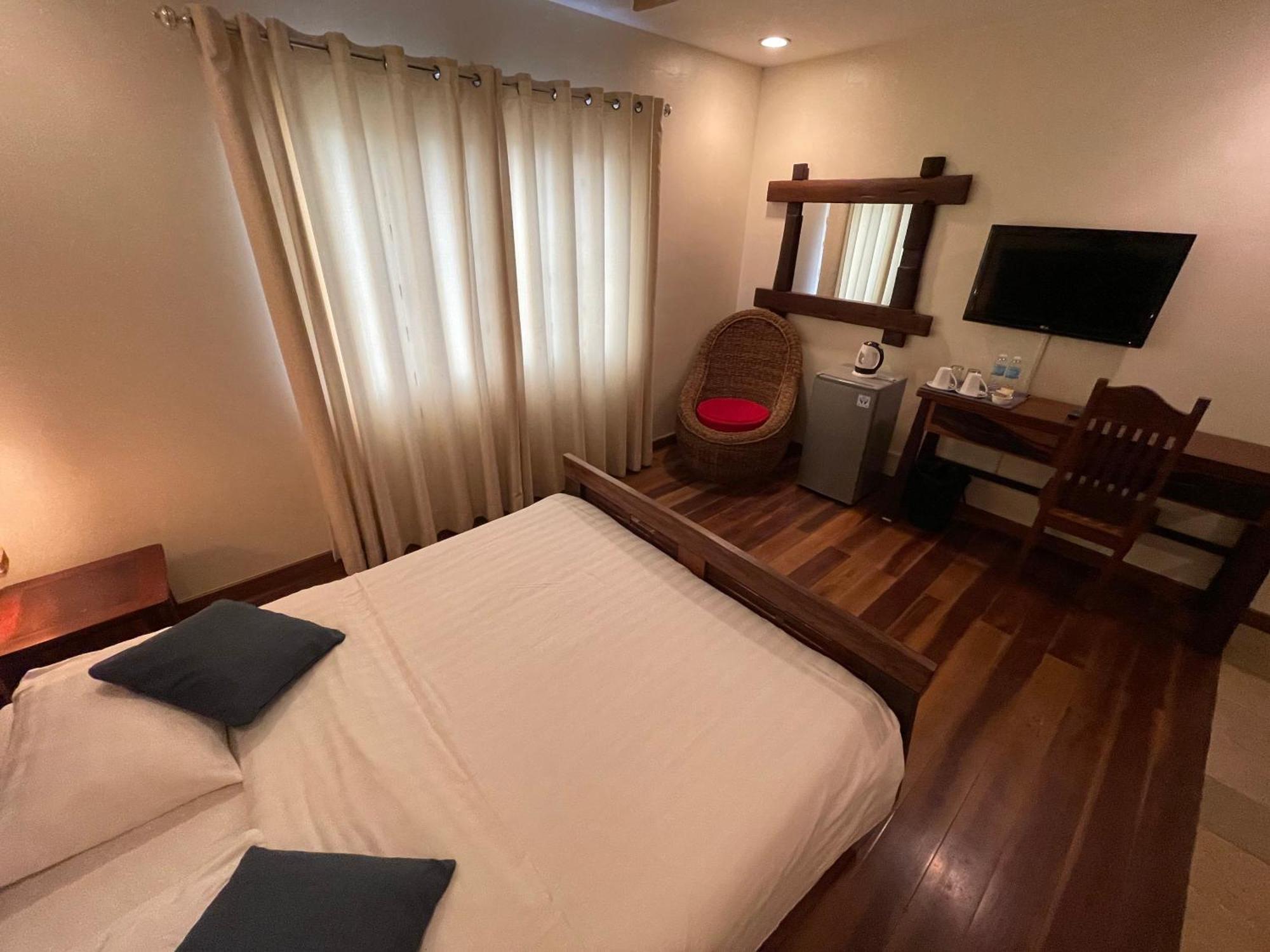 Corto Del Mar Hotel Coron Exterior photo