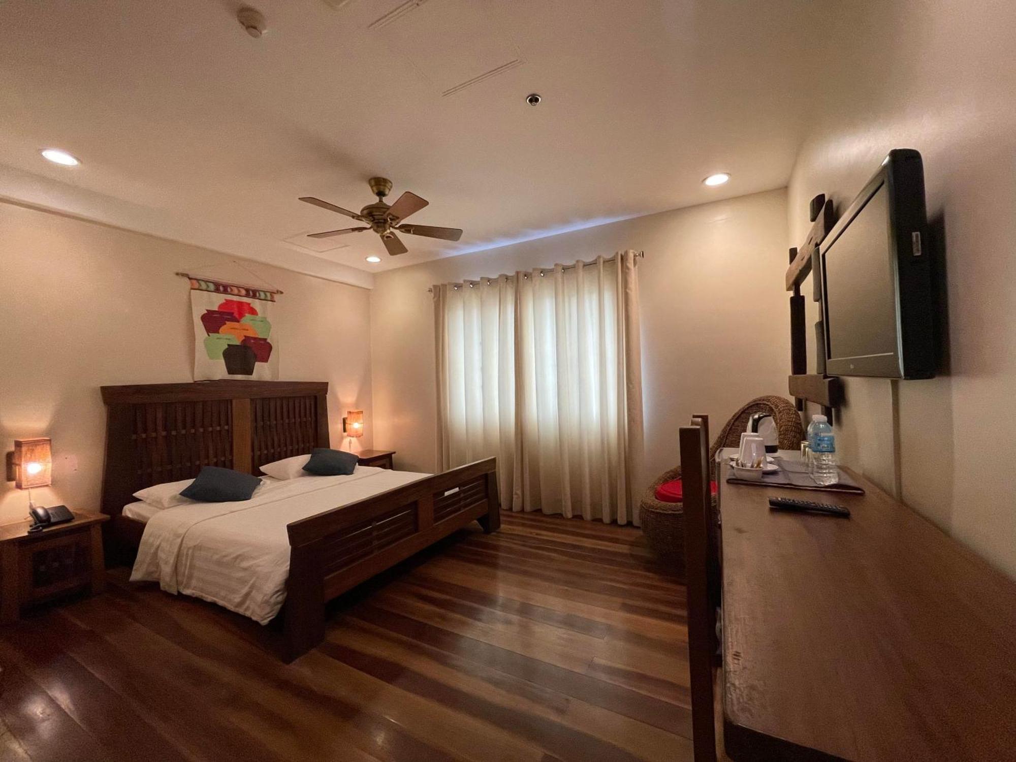 Corto Del Mar Hotel Coron Exterior photo