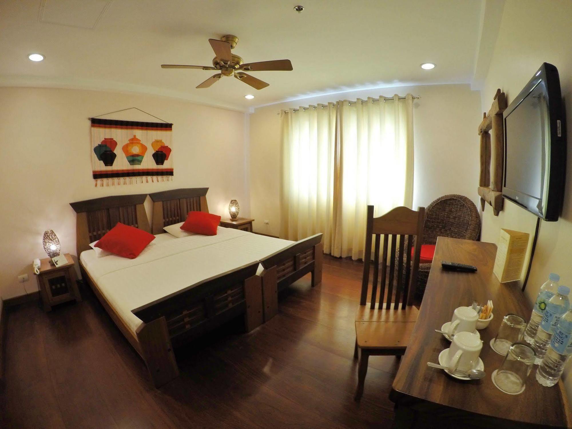Corto Del Mar Hotel Coron Exterior photo